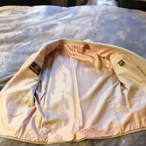 Wool and Cashmere Jacket - Picture 6 of 8